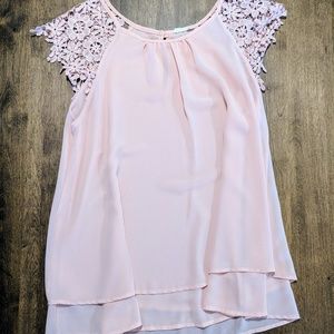 Peach Chiffon Top - Lace Sleeve & Keyhole Back